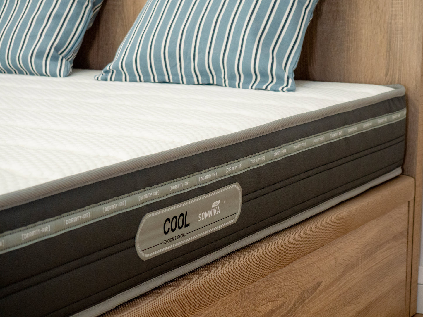 Pack Canapé Novo + Colchón Cool + Cabecero Oria